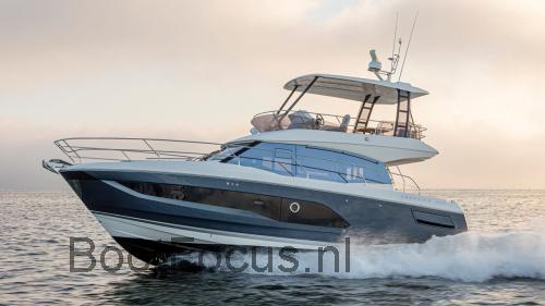 Prestige 420 Flybridge beoordelingen en specificaties